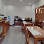 Dom Hotel
