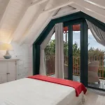 Villa do Mar I by OurMadeira
