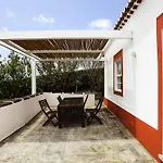 Casa De Almagreira - Empreendimento De Turismo Em Espaco Rural - Casa De Campo