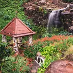 Flores Garden Retreat