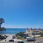Rent4Rest Estoril Seafront Apartments