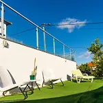 Roraima House - Private Pool & Garden