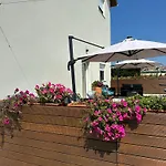 Guest House Mj