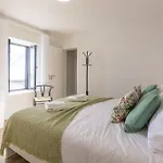 Vila Sun House - B