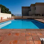 Regatta - Beachfront And Sea Views