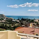 Dreamy Sea View Apartment With Access To Private Pool & Stunning Rooftop