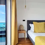 Lux Suite By Lovelystay