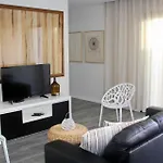 Ferienhaus In Estreito Da Calheta Mit Privatem Pool Und Meerblick