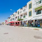 Traditional Seaside Tavira Apartment
