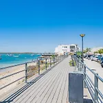 Traditional Seaside Tavira Apartment