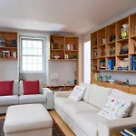 Matriz 55, Hostel & Suites