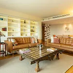 Estoril Queens Apartment By Cadenzalux