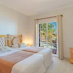 Alegria Apartment With Pool