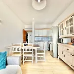 Direct Beach Access With Sea View, Ac & Wifi