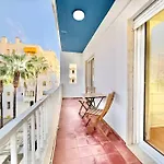 Direct Beach Access With Sea View, Ac & Wifi