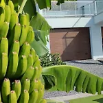 O Pomar - A Quiet Sunny Place With Amazing Sea Views
