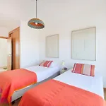 Beach & Cascais Luxury Villa, By Timecooler