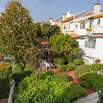 1Bdr Apartment With Garden View By Lovelystay