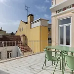 1Bdr Apartment With Garden View By Lovelystay