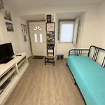 Apartamento Com Patio Em Frente Praia