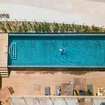 Noah Surf House Portugal