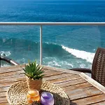 The Wave House - Seaside Haven