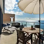 The Wave House - Seaside Haven