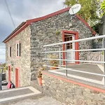 Ocean View Cottage A Home In Madeira