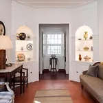 Central 3 Bedroom Apartment In Ericeira