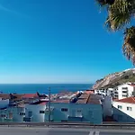 Paz & Amor Flat Nazare - Peace & Love