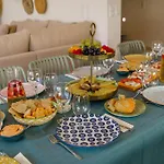 Paradise Villa, Luxury Villa Near The Beach