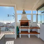 Modern 3 Bdr Duplex House With Terrace By Lovelystay