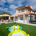Villa Manuelina - Villa Luxuosa Com Piscina Aquecida By Dolcestay