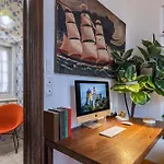Sintra Wow - Unique Double Smart Room In 17Th Century Palace! Hot Tub, Snooker, Bbq, Ps5, Sauna, Gym