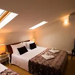 Lousa Varandas House