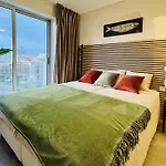 Mcrame Design Apt Sea View, Beachfront, Swimming Pool, 2Bdr, 2Bar, 6 Pax, Praia Da Rocha