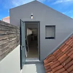 Atouguia Apartment