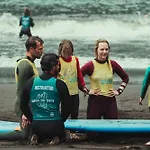 Madeira Surf Lodge