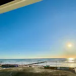 New Seaview Luxury Apartment - Torre Marimar