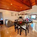 Casas Da Tia Alice - Casas De Campo Encantadoras Em Mafra