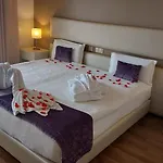 Hotel Monte Lirio