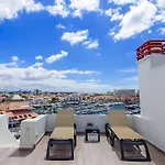 Penthouse Triplex L25 T2 By Hsr Vilamarina