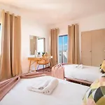 Beguest Vila Magna