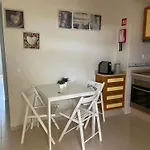 Moura 11
