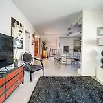 Pearls Beach Villa