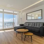 Hip Heaven Apartment On Beach