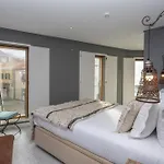 Casa Da Praca Guest House