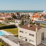 Viana Beach Surf House