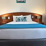 Apulia Praia Hotel