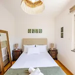 Zezita\'S Place